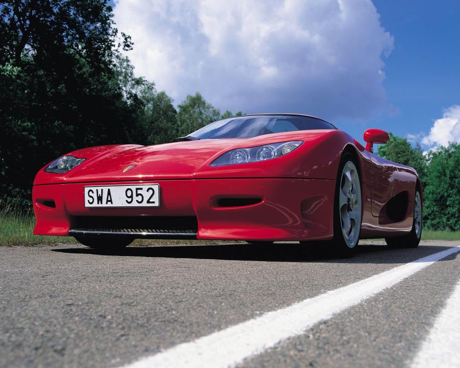  Koenigsegg CC8S (7001) 2002 года  (фото 3 из 13)